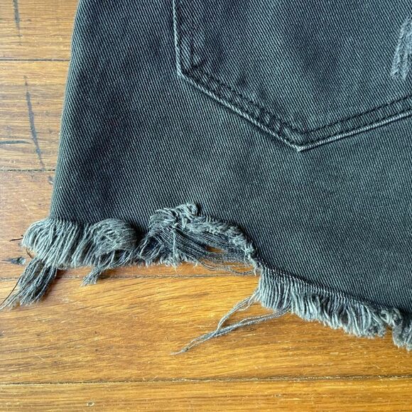 Black women’s size 10 Denim co black frayed distressed 100% cotton jean shorts - Picture 7 of 11
